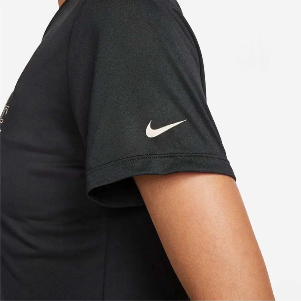 Nike woman top size S DX0183-010
